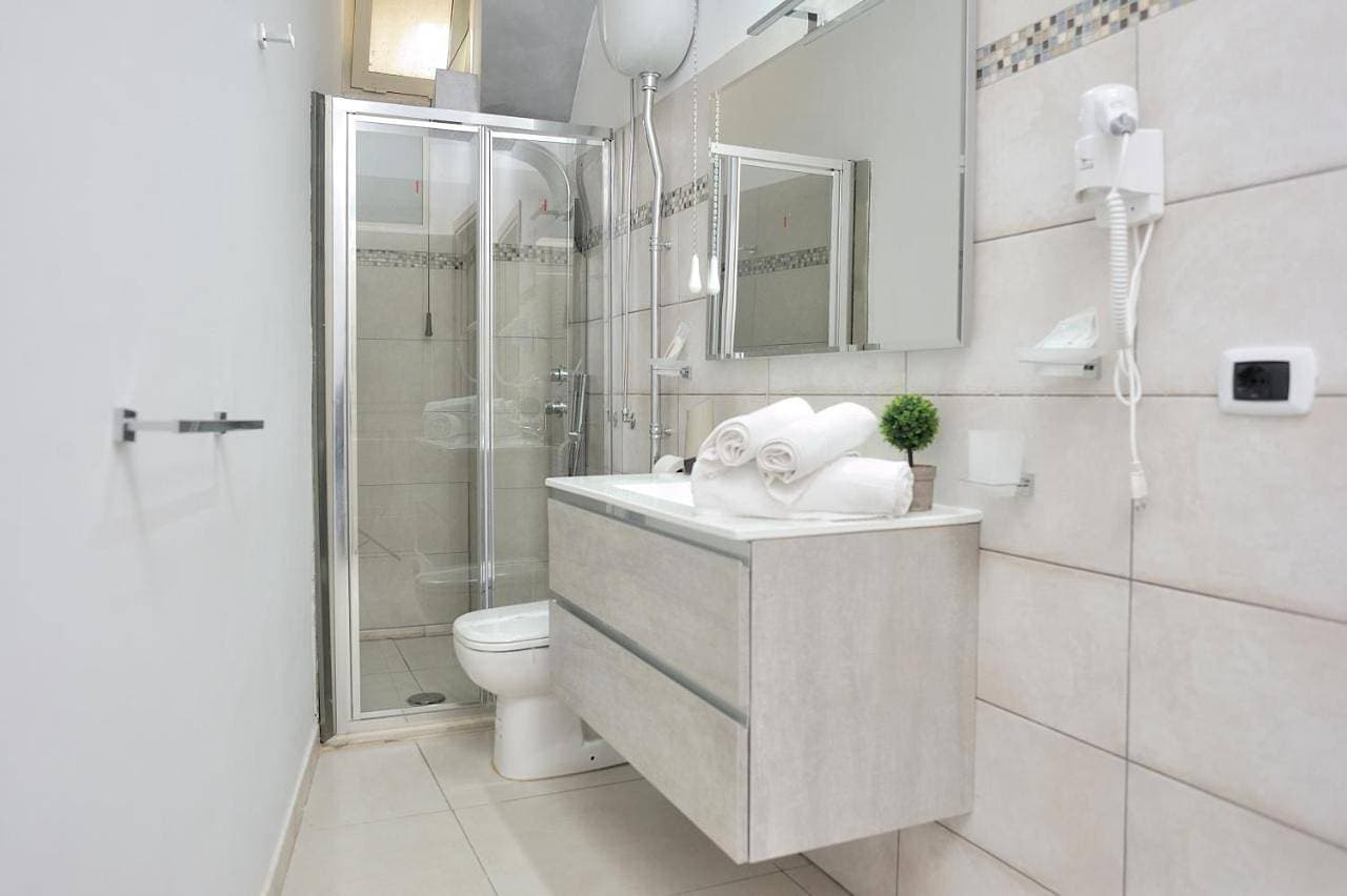 Foto 13 von 13: Double Room with Private External Bathroom