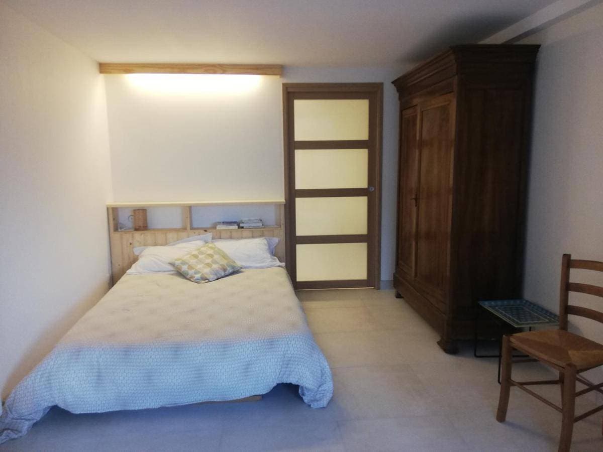 Foto 5 von 12: One-Bedroom Apartment