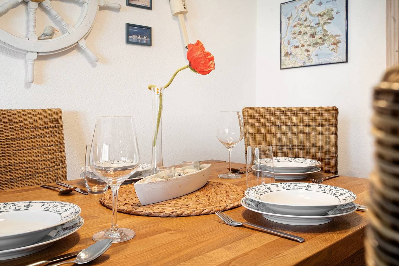 Foto 6 von 25: Ferienwohnung 'Fewo Yachthafenblick Nr 5' mit Meerblick, privater Terrasse und WLAN