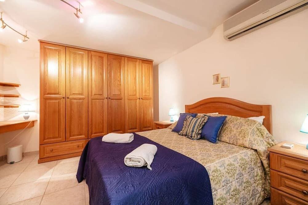 Foto 5 von 20: Charming Modern Seaview Apartment in Central Portomaso
