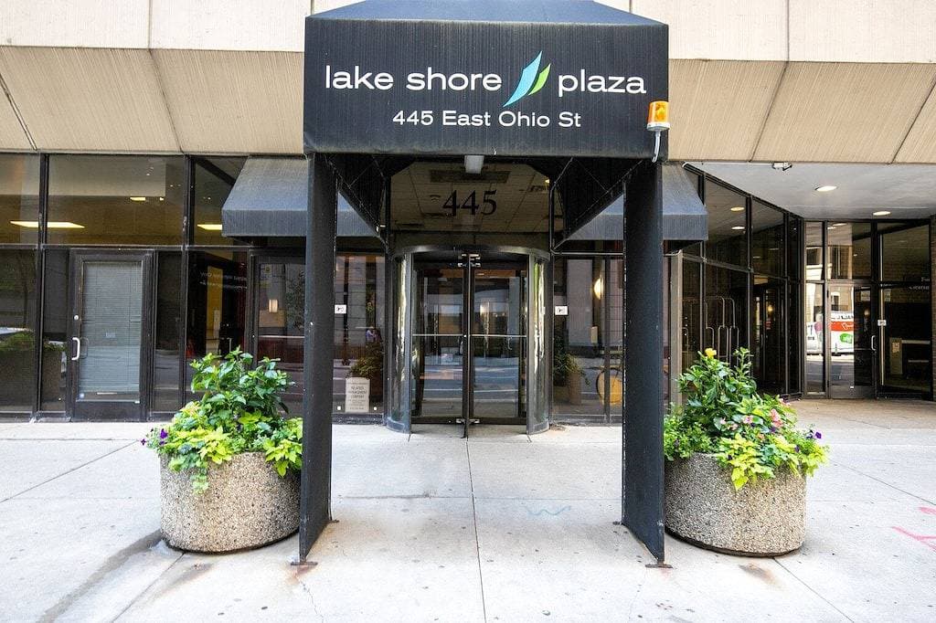 Foto 11 von 23: Schönes Streeterville Studio mit Fitnessstudio, Pool, nahe Navy Pier, von Blueground