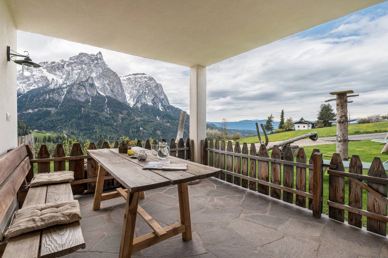 Foto 4 von 33: Ferienwohnung 'Ronsolhof Ortler' mit Bergblick, privater Terrasse und WLAN