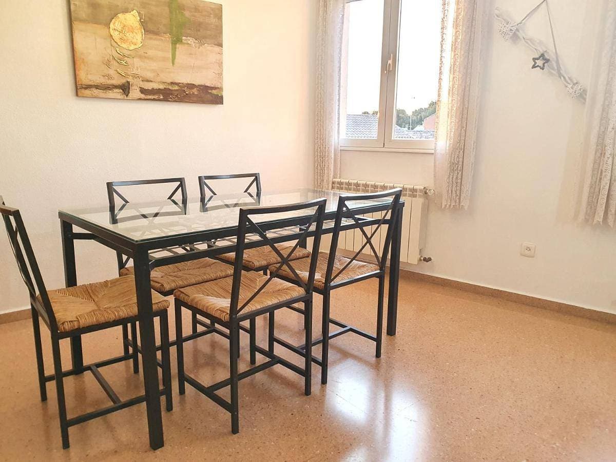 Foto 5 von 25: Two-Bedroom Apartment