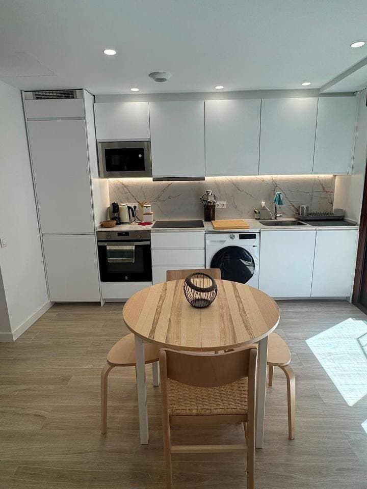 Foto 9 von 20: Family Room with Bathroom