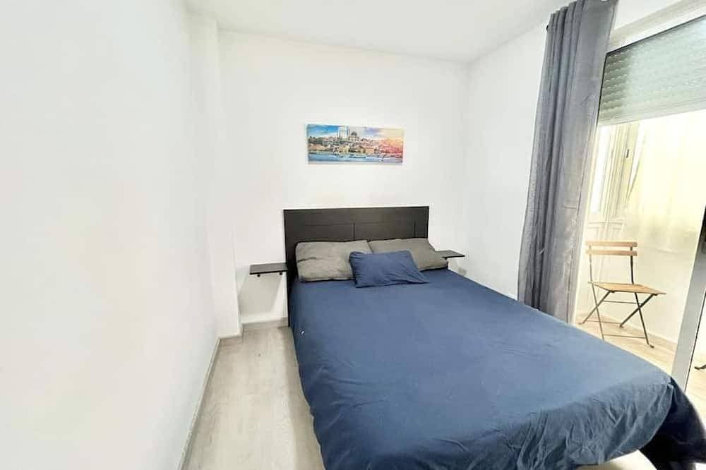 Metro Avenida de América 09 (1-bedroom apartment) 1