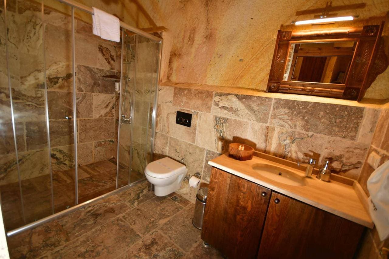 Foto 10 von 17: Deluxe Double Room with Shower