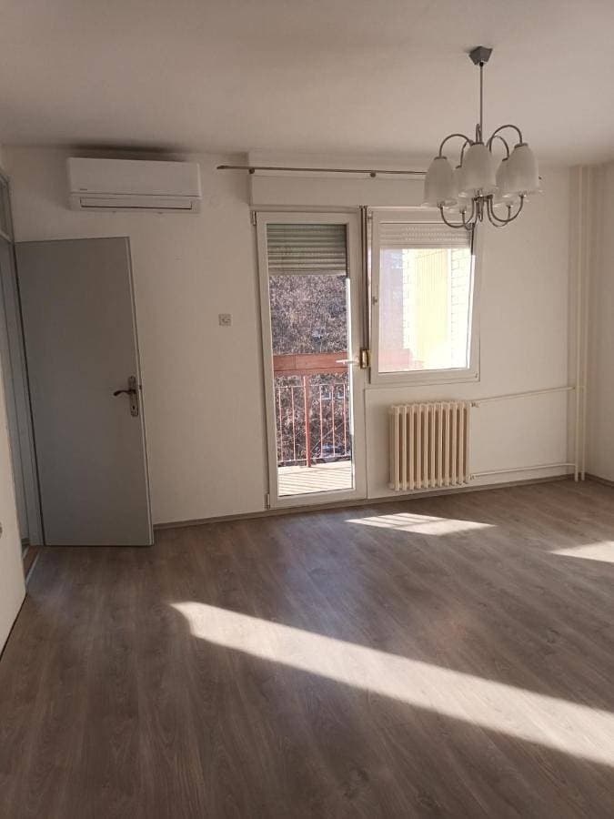 Foto 3 von 10: One-Bedroom Apartment