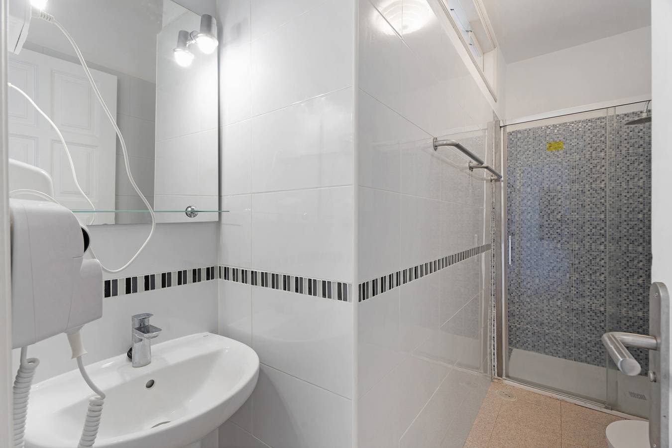 Foto 12 von 28: Apartment 'Playa Azul - 6' mit Meerblick, privater Terrasse und WLAN