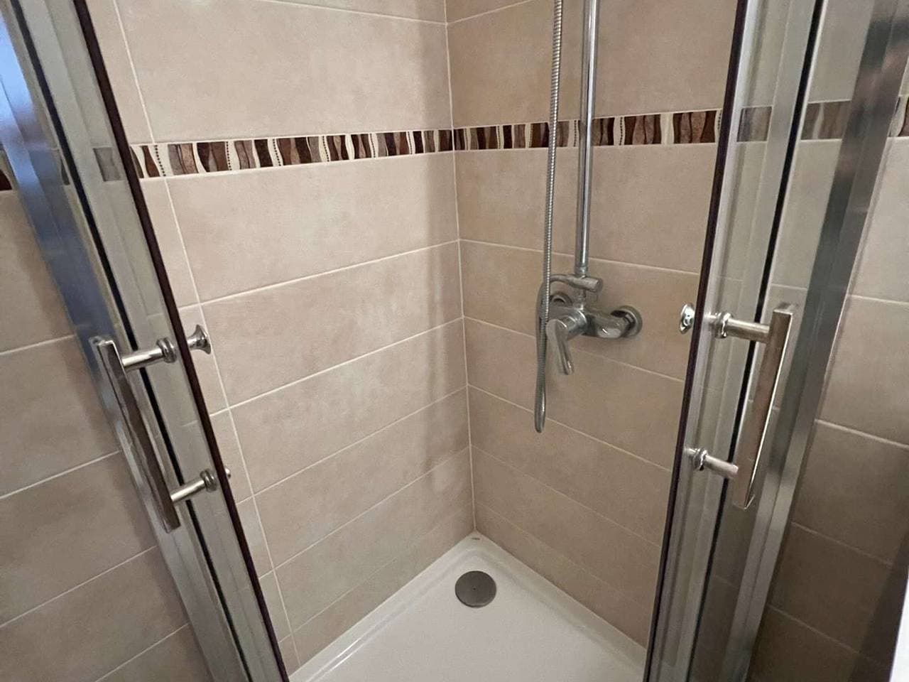 Foto 10 von 13: Studio im Zentrum mit Swimmingpool, Balkon und Strandnähe