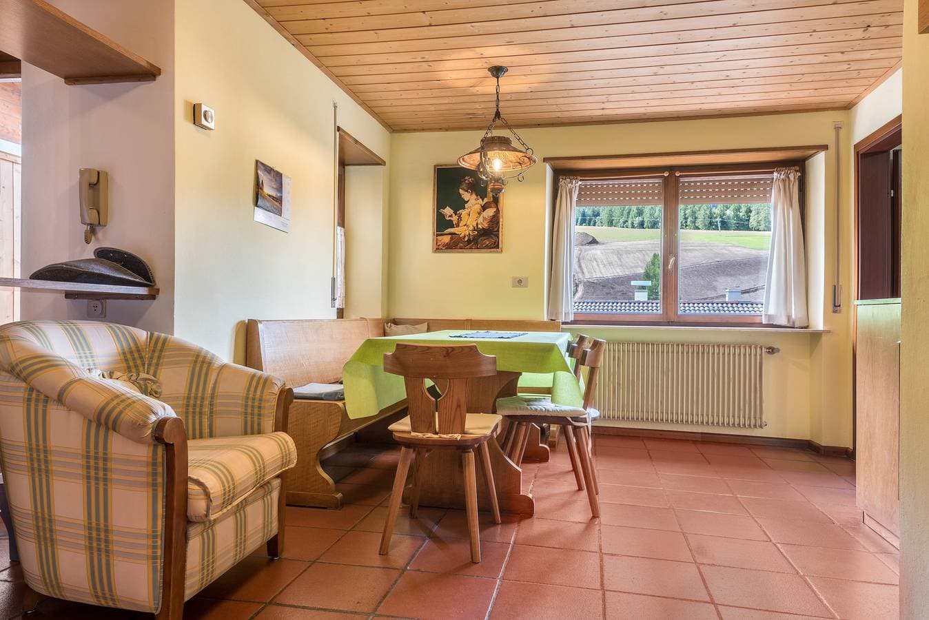 Foto 3 von 26: 'Pension Sonia Apartment 102' mit Bergblick, Garten und WLAN