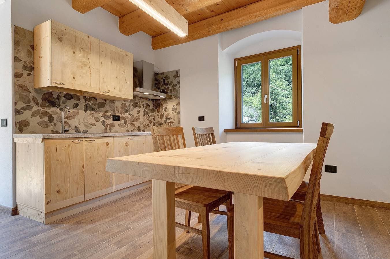 Foto 3 von 27: Ferienwohnung 'Casa Al Mulino 1' mit Bergblick, Gemeinschaftsgarten und WLAN