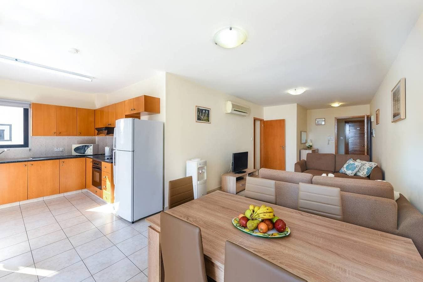 Foto 2 von 30: Ferienwohnung für 4 Personen mit Terrasse