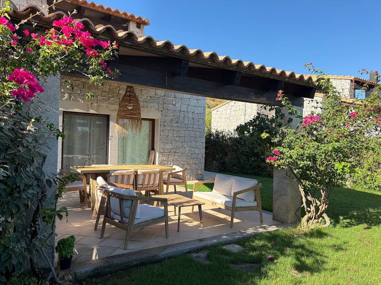 Foto 2 von 28: Villa Bouganville - Ein entspannender Rückzugsort nur einen kurzen Spaziergang vom Strand