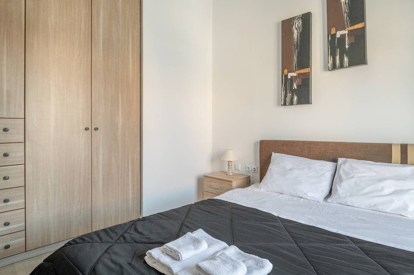 Foto 12 von 21: Artemis Blue Escape Apartment – Modernes Apartment nur 10 m vom Strand entfernt