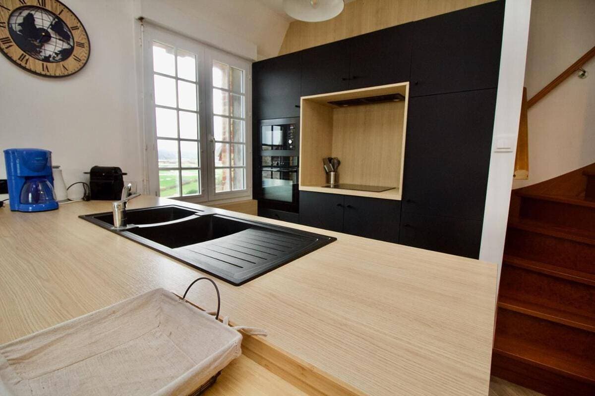 Foto 12 von 18: Three-Bedroom Apartment with Sea View