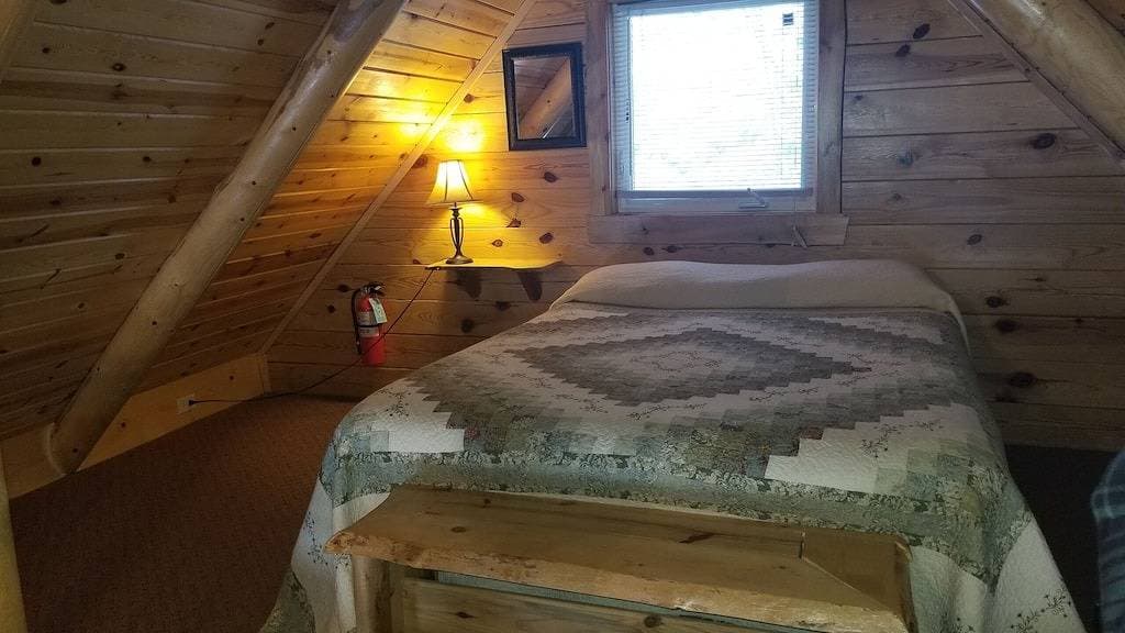 Foto 3 von 6: Sunset Ridge # 2 Custom Built Blockhaus in der Nähe von Mount Rushmore