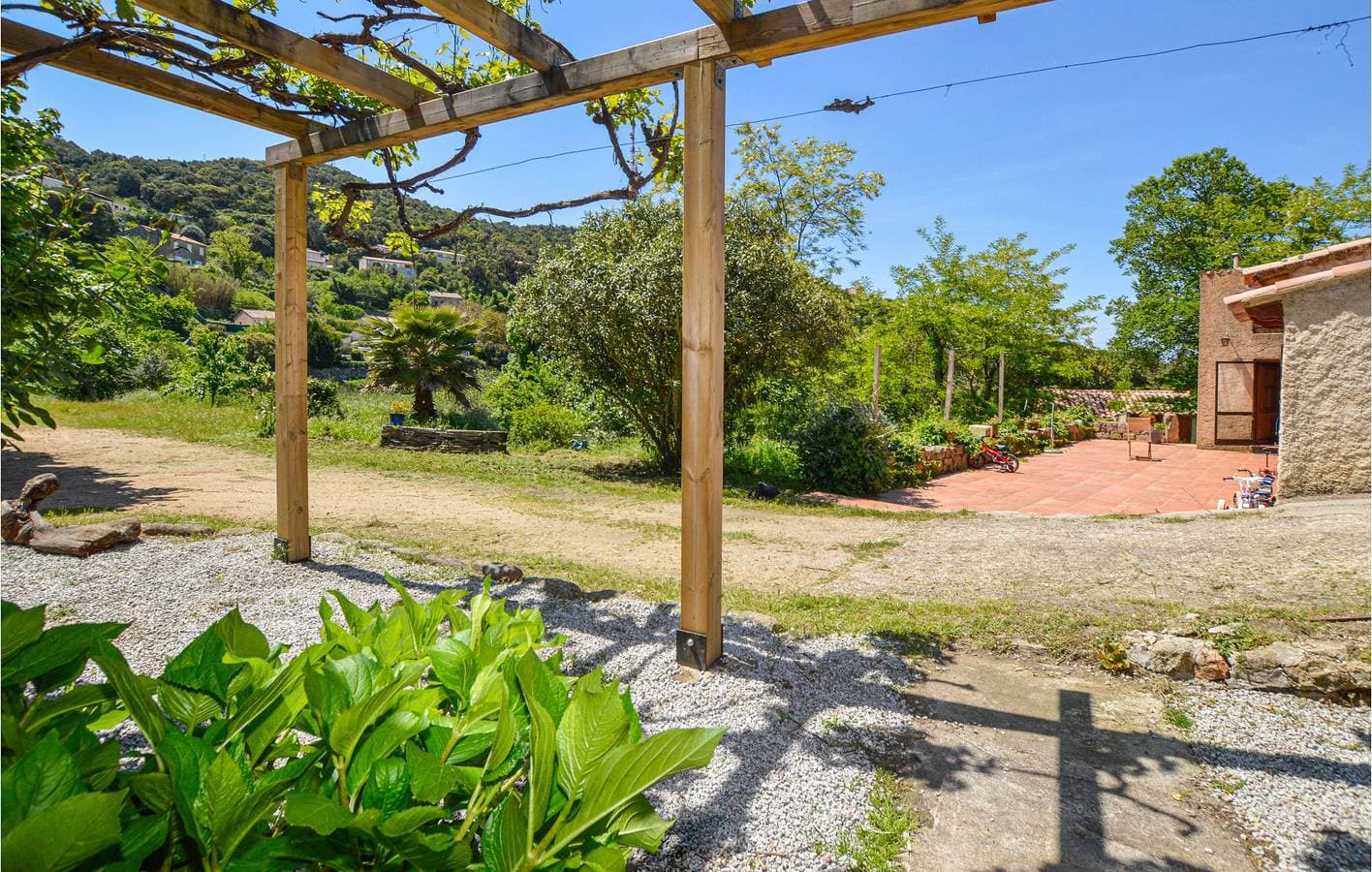 Foto 7 von 19: Gemütliche Wohnung mit Terrasse und Kamin in Coti-Chiavari