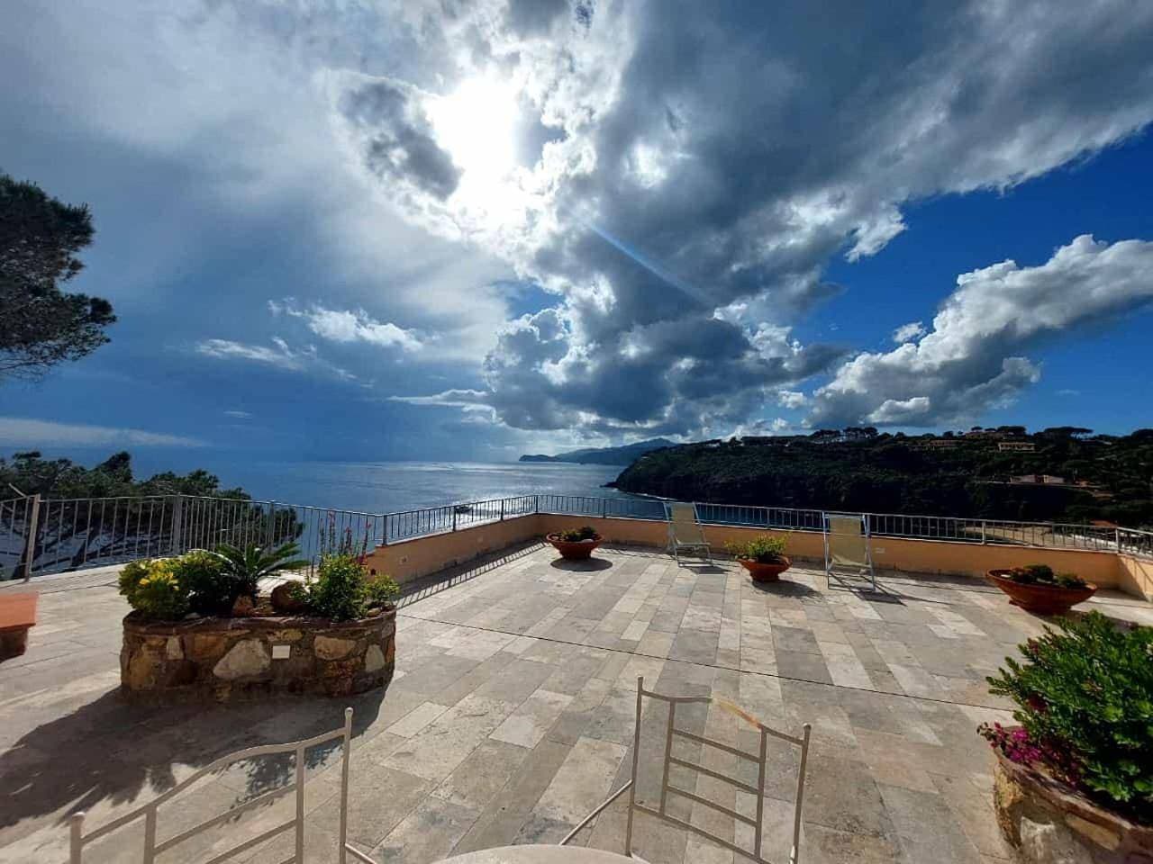 Foto 6 von 62: Studio Apartment with Sea View
