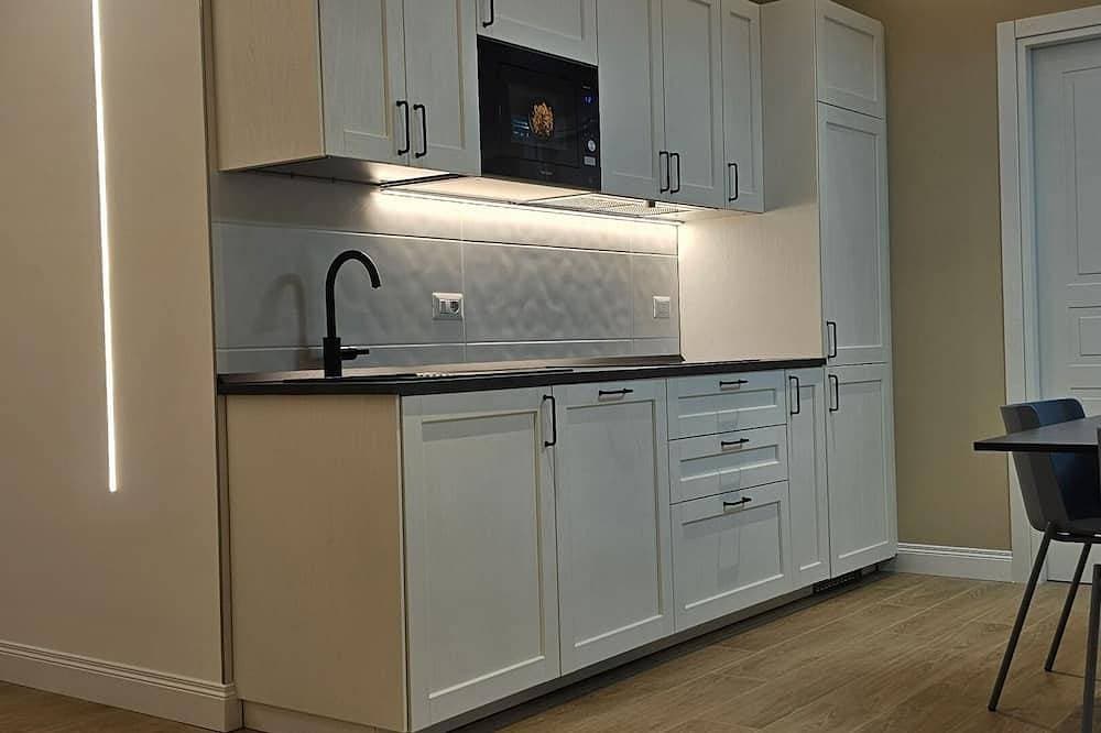 Apartment-Deluxe-Stadtblick-Ensuite 1