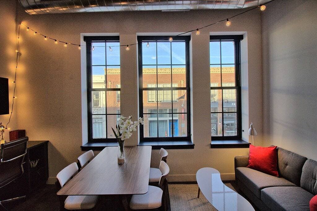 Foto 2 von 22: Schickes ultramodernes Studio-Loft mit Designer-Features