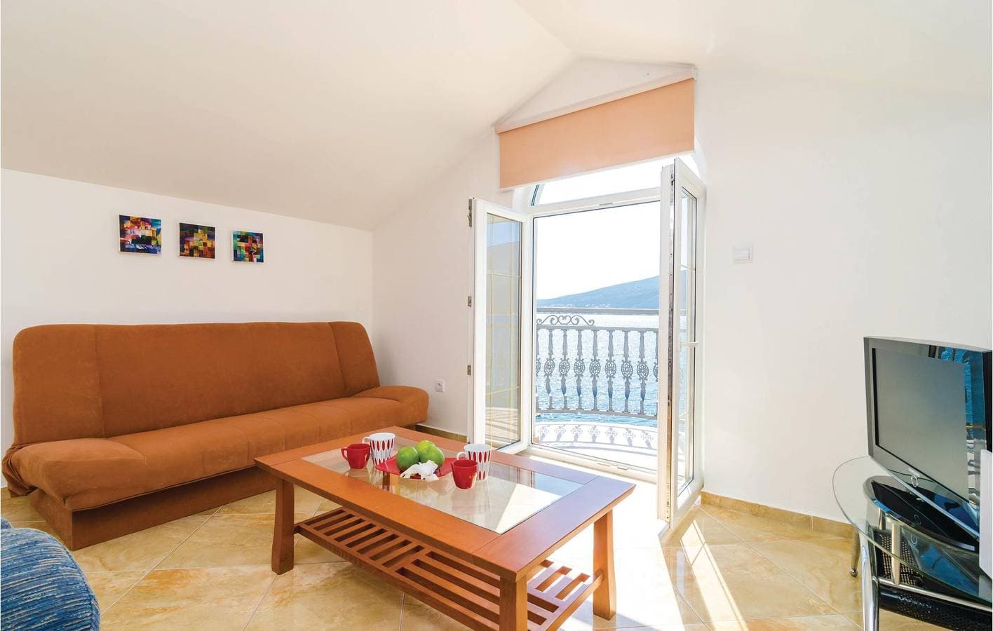Foto 8 von 19: Ferienwohnung für 6 Personen mit Terrasse