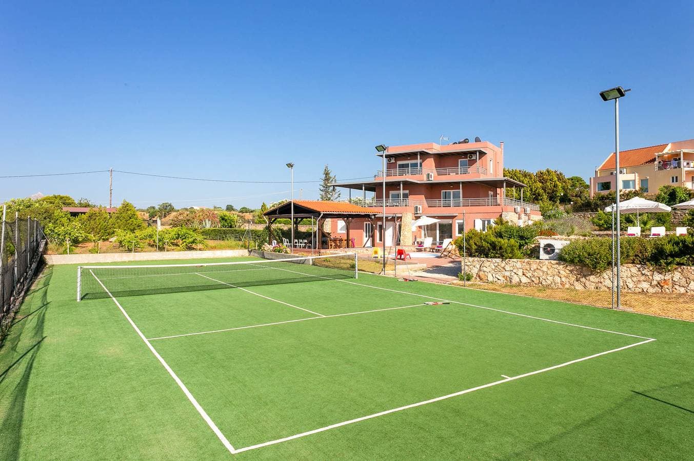 Foto 4 von 45: Villa für 14 Personen mit Garten