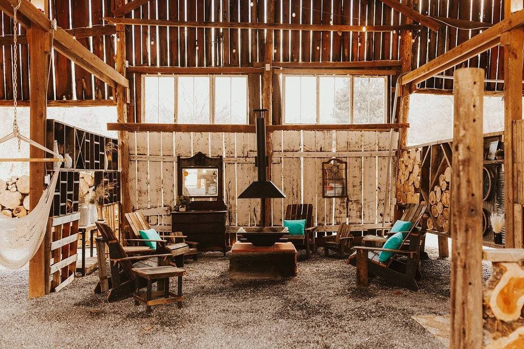 Romantic Goat Farm Tiny House w Sauna, Outdoor Tub 1