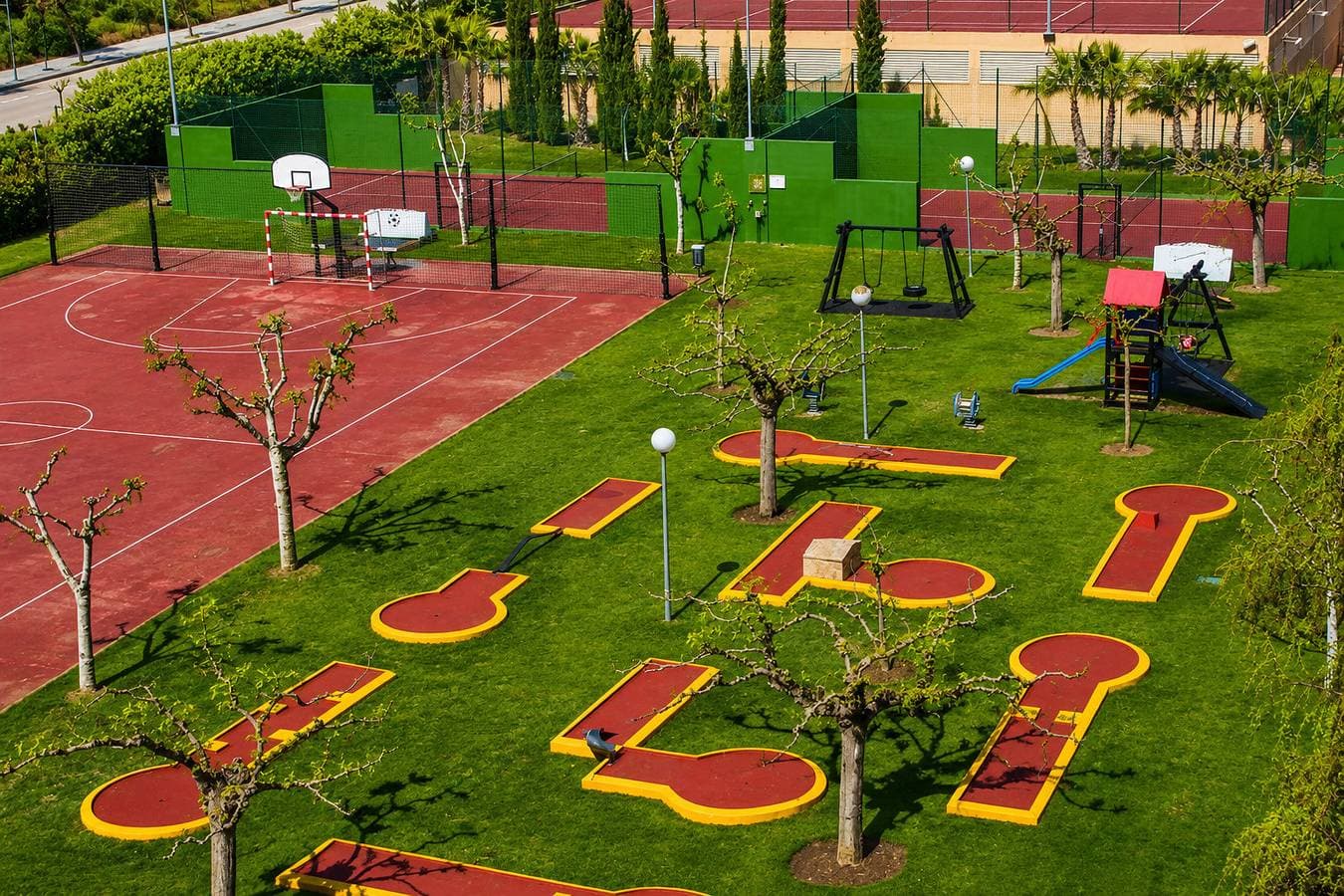 Foto 12 von 38: Family-Friendly Resort Los Juncos | Pool & Beach