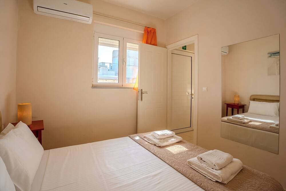 Foto 6 von 30: Arena - Beach Villa - Wifi- Sleep 4 - Sea view - Direct access to beach