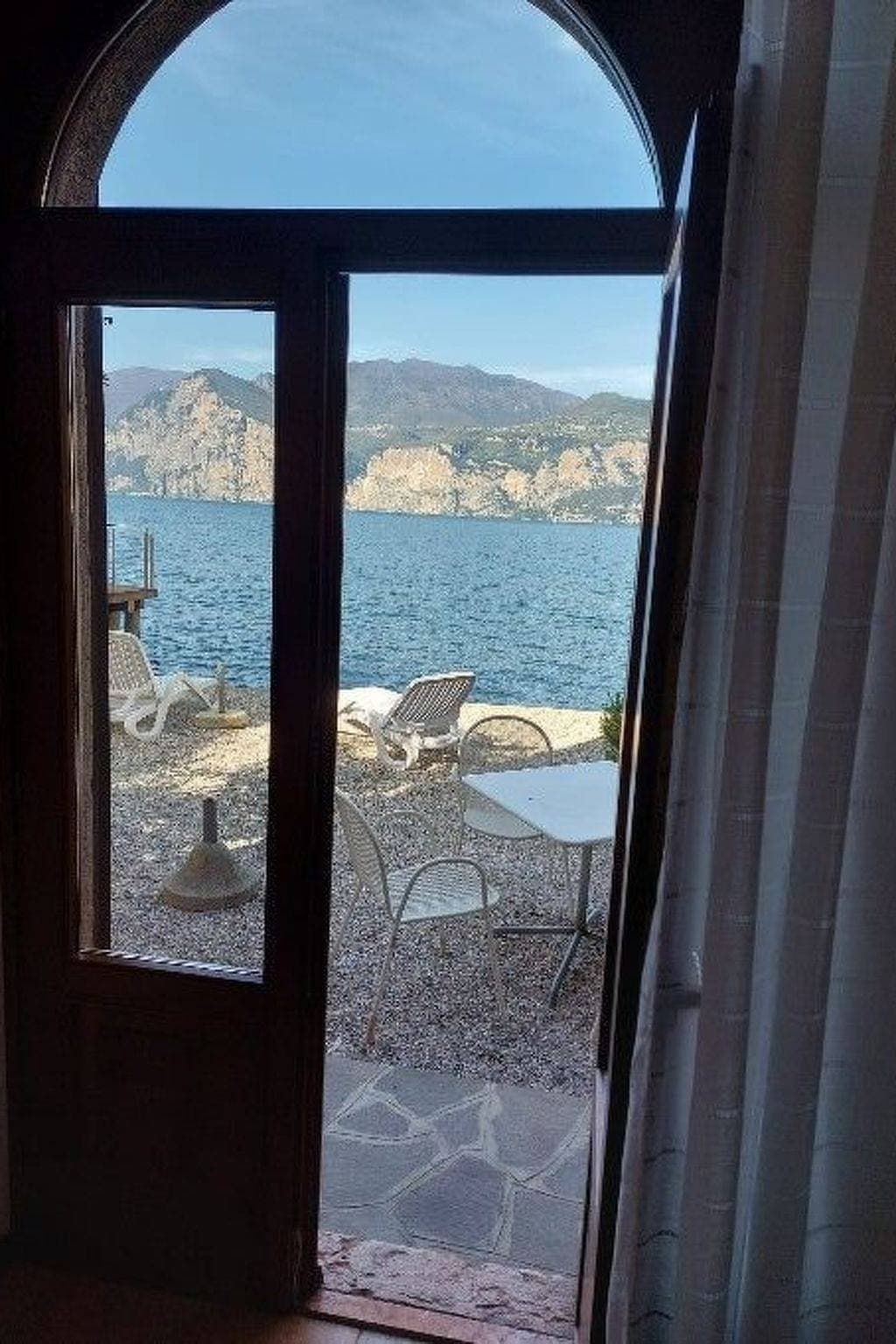 Foto 6 von 22: Zwei-Zimmer-Wohnung mit Seeblick
