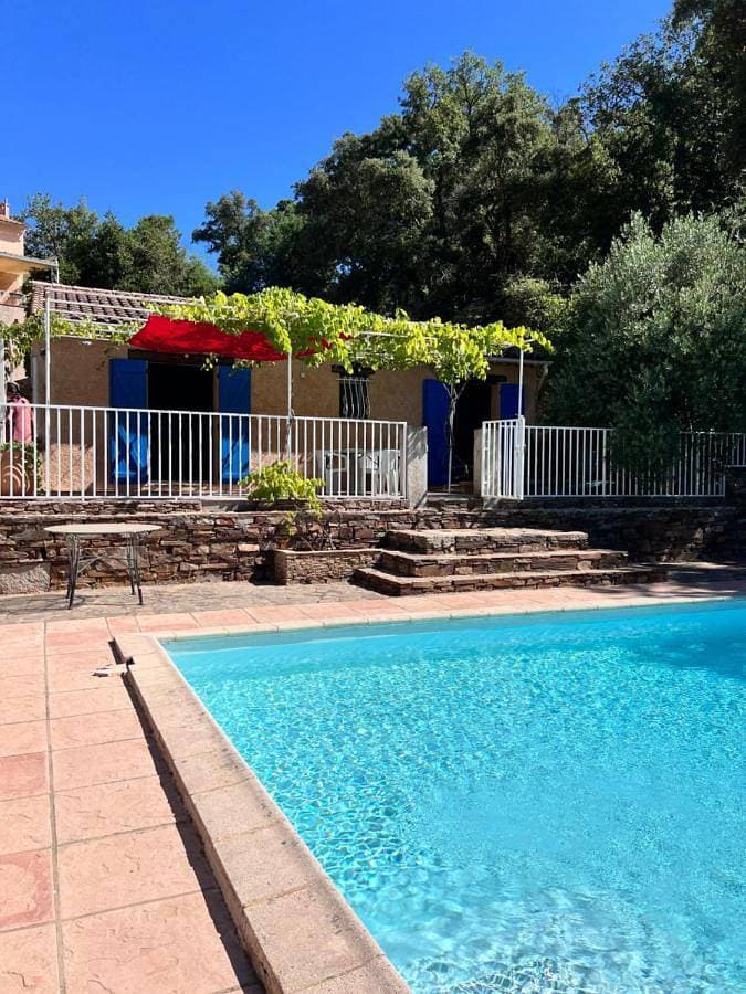 Villa paisible et relaxante avec piscine a la campagne 1