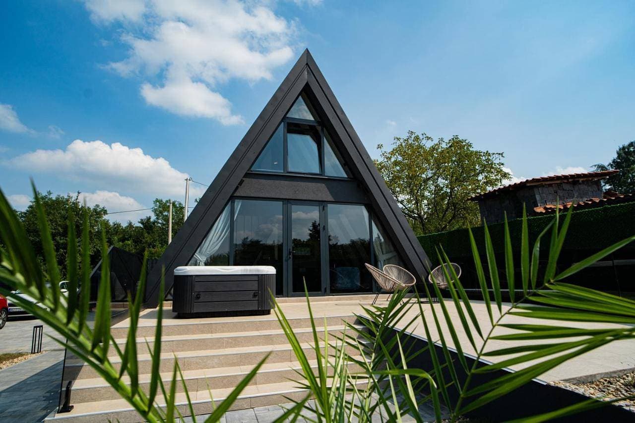 Nikis House Luxury Pool - Spa Villas 1