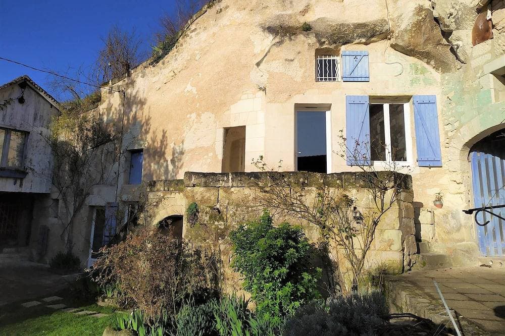 Le Refuge des Elfes, a charming troglodyte near Beauval and the Châteaux 1