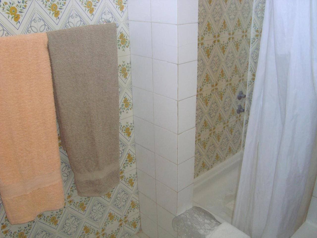 Foto 7 von 8: Double Room with Shared Bathroom