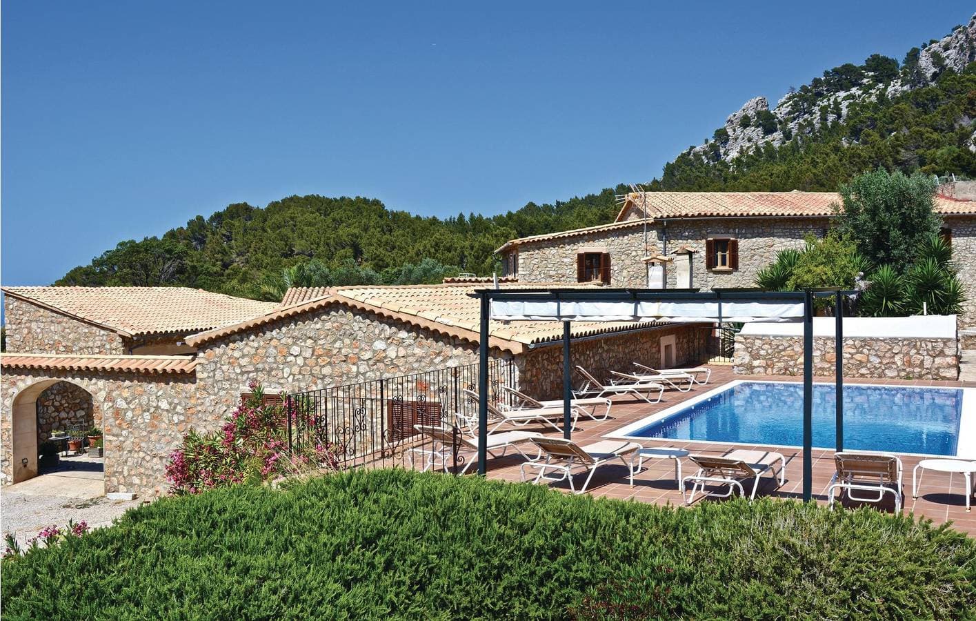 Foto 5 von 70: Rückzugsort an der Küste mit AC, Pool und Küche