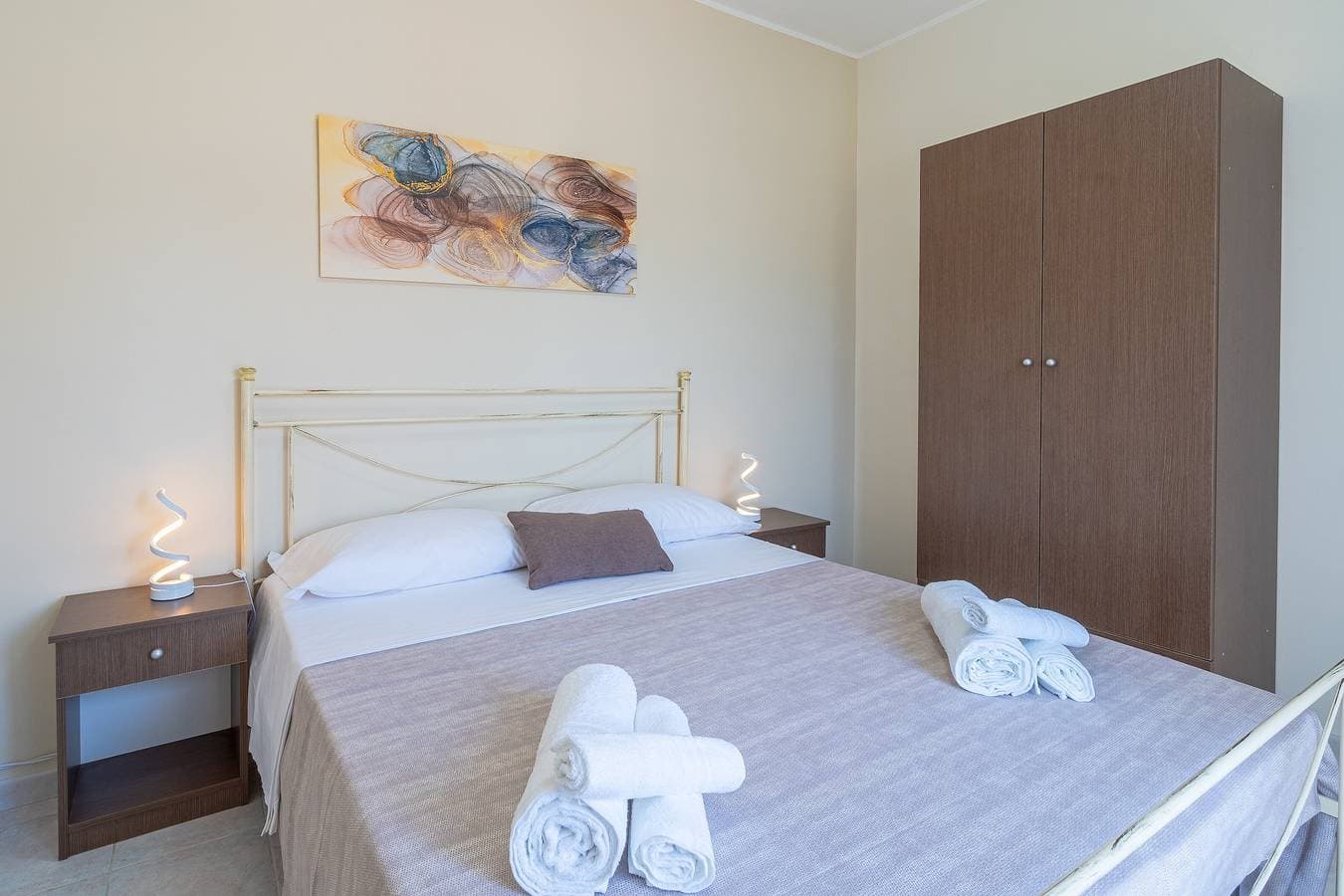 Foto 6 von 22: Ferienwohnung 'Brezza Marina Marzamemi' mit Balkon, WLAN und Klimaanlage