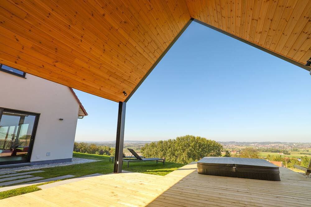 Foto 7 von 8: Villa Les Hauts, Luxusvilla mit Panoramablick und Whirlpool