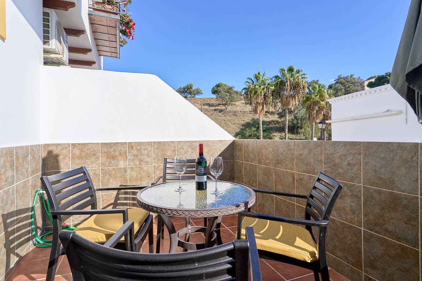 Foto 2 von 36: Casa José: Bergblick, WLAN und Klimaanlage in Nerja