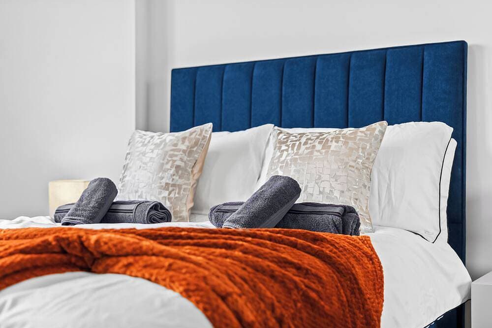 Foto 7 von 22: Modern & Comfortable 2Br | 12 mins to Heathrow & 30 mins to Waterloo