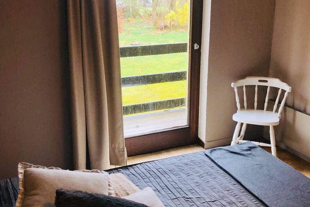 Foto 3 von 30: Quiet gîte between hills and forest. Sauna and pets welcome.
