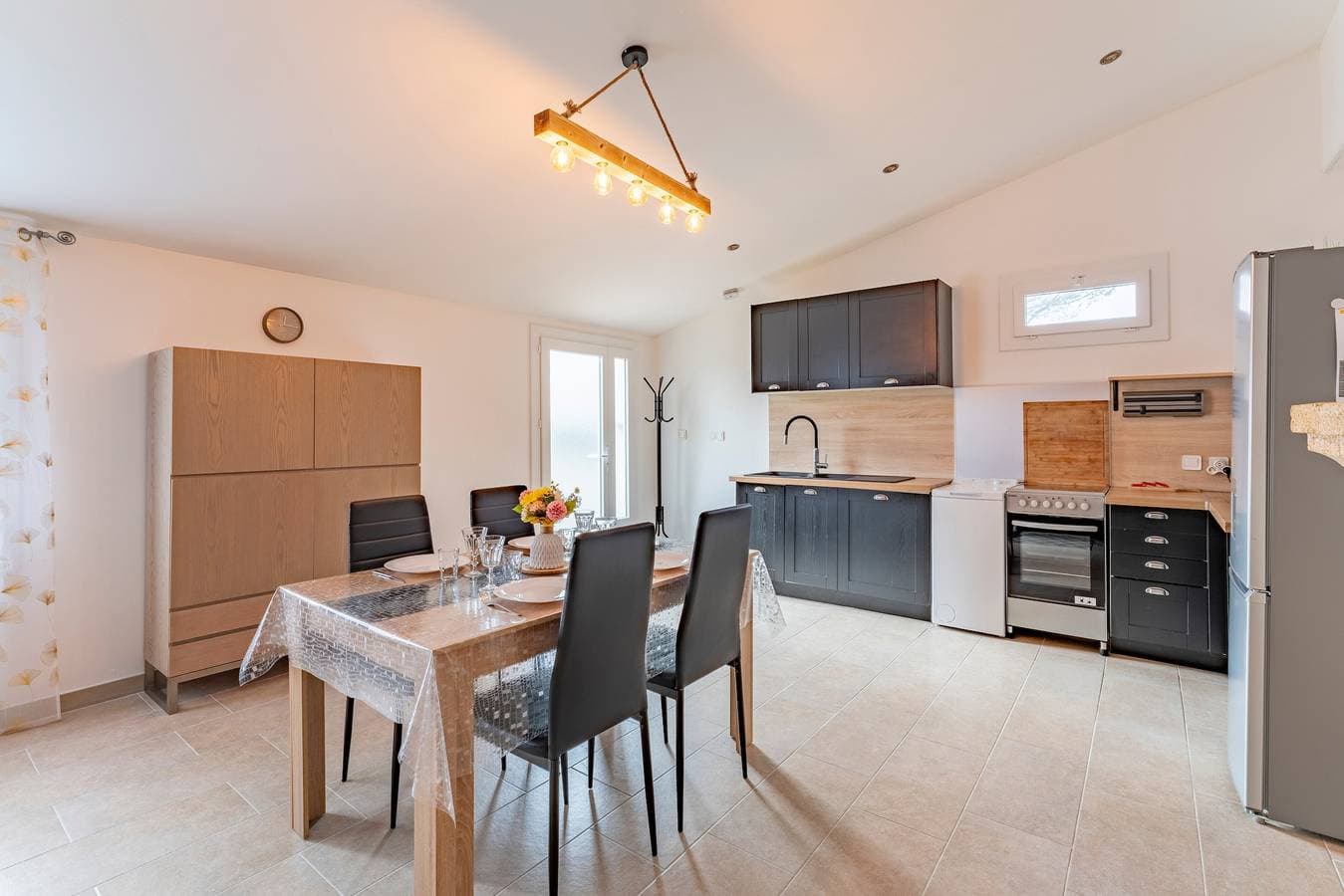 Foto 5 von 26: Ferienhaus 'Marquet' mit privater Terrasse, Gemeinschaftsgarten und Klimaanlage