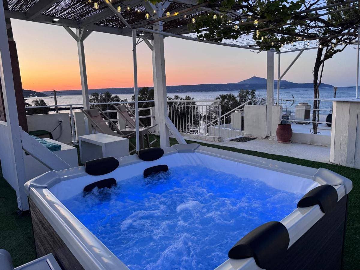 Kyma Haven Beachfront with Rooftop Jacuzzi 1