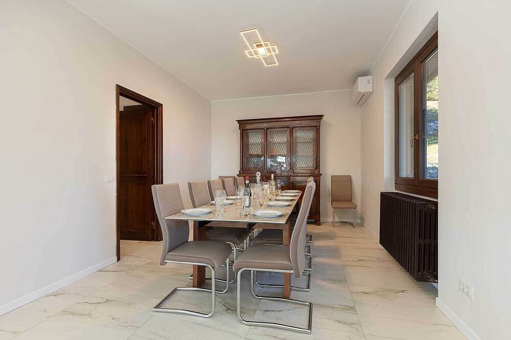 Foto 12 von 30: Einladende, attraktive Villa mit Pool und Blick auf den Lago! - Villa Mirella