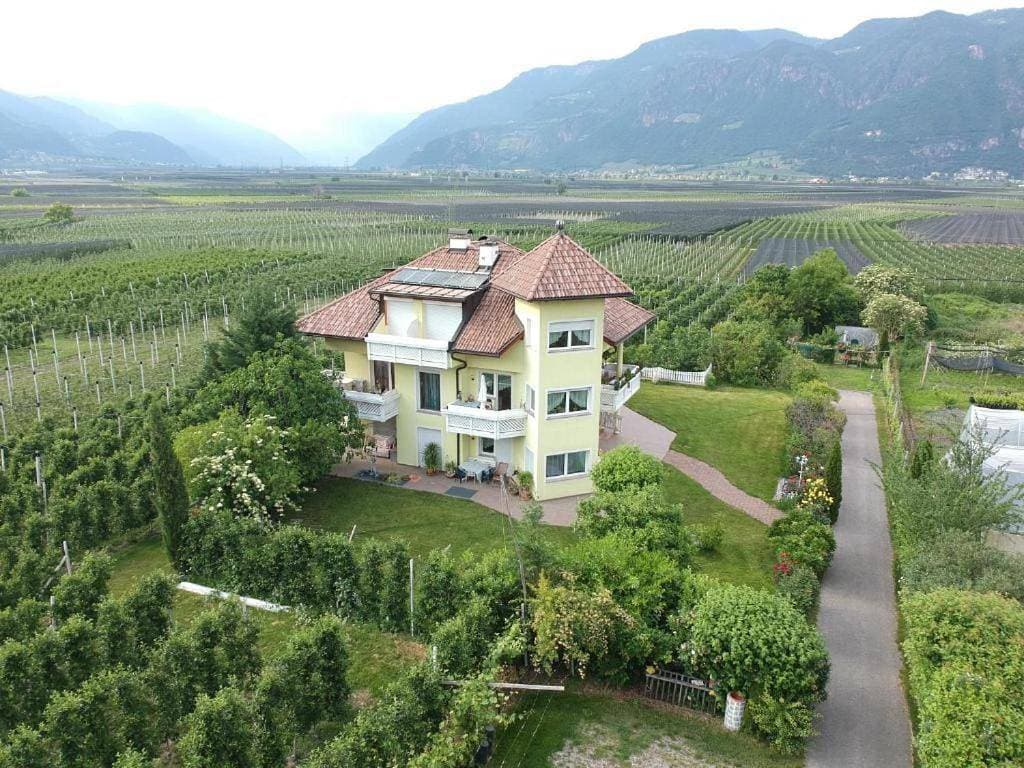 FeWo 2 am Martinshof in Eppan im Süden Südtirols 1