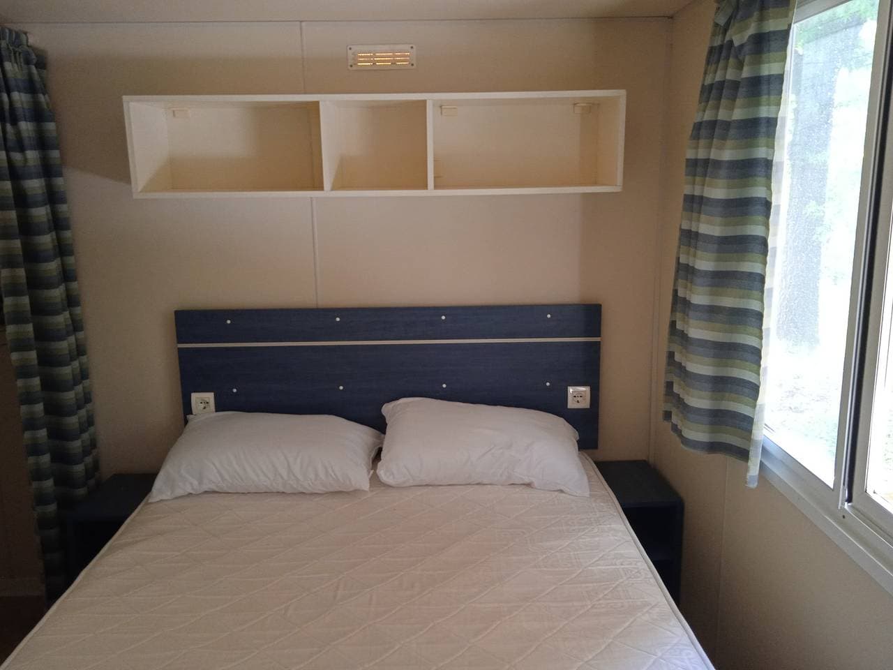 Foto 12 von 30: Chalet für 4 Personen mit Pool