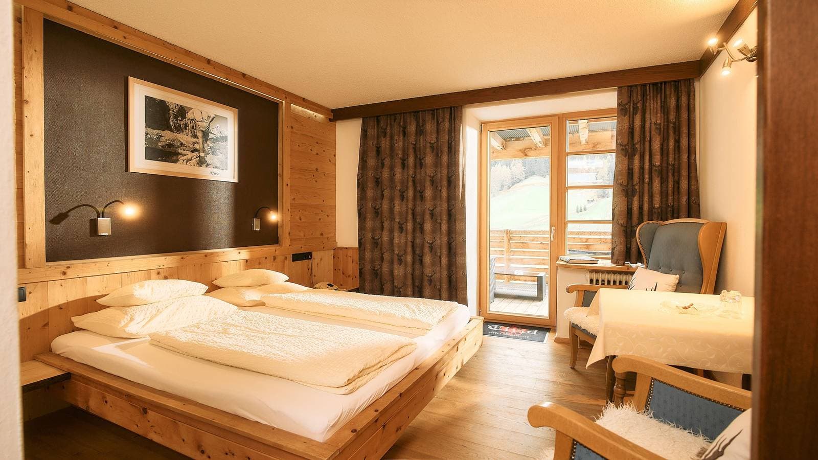 Foto 4 von 49: Doppelzimmer Adlerhorst