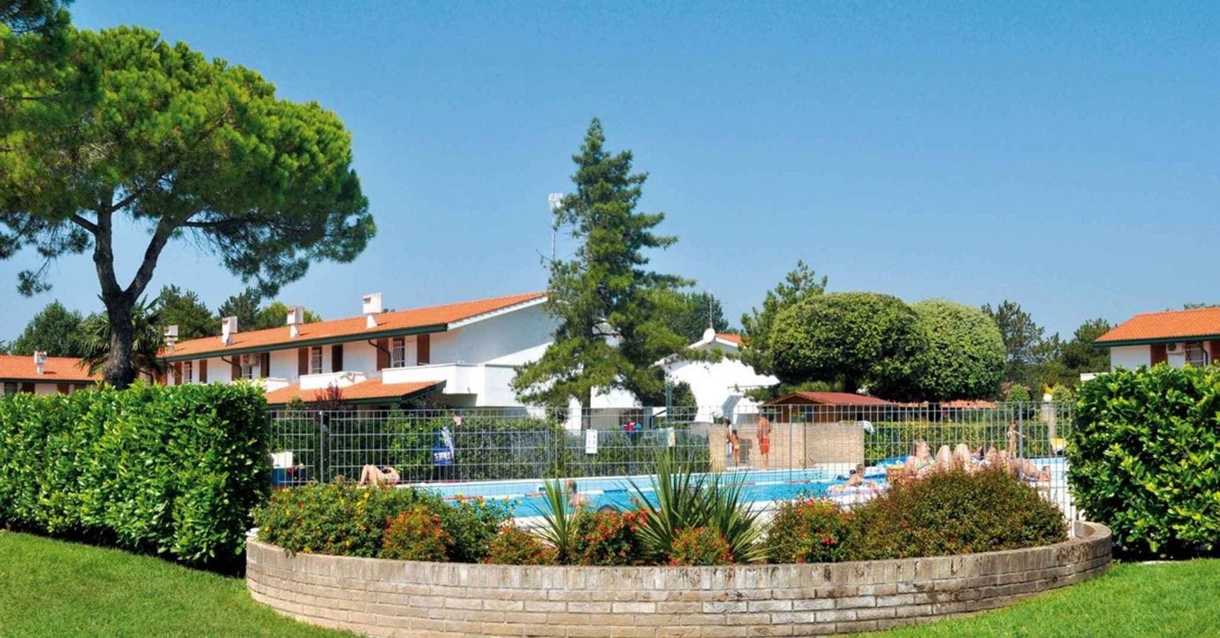 Foto 5 von 32: Ferienwohnung mit Klimaanlage und Pool
