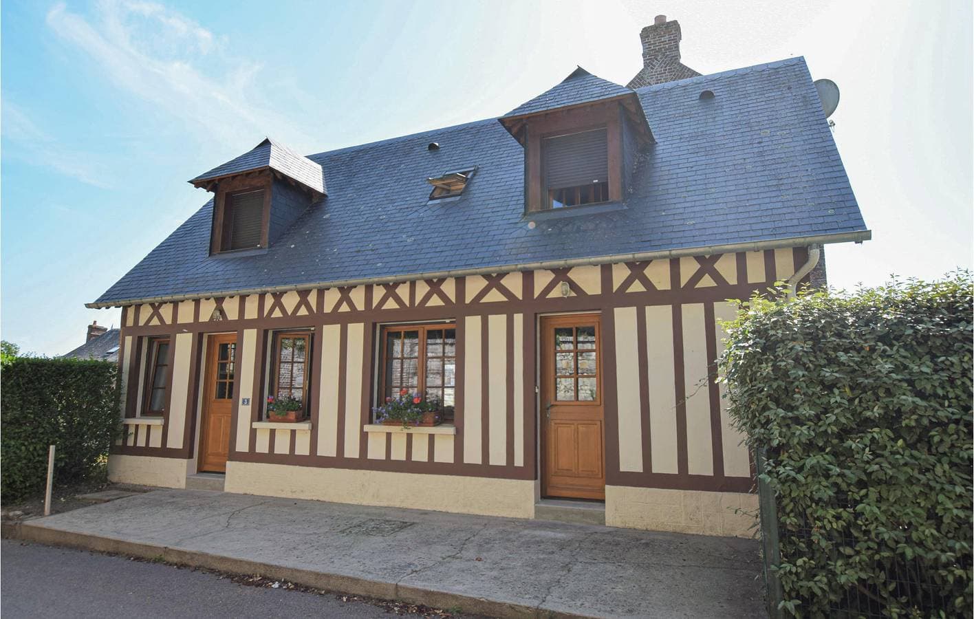 Foto 2 von 15: Le Bourg-Dun Wohnung: Parkplatz, TV, Angeln, Internet (75qm)