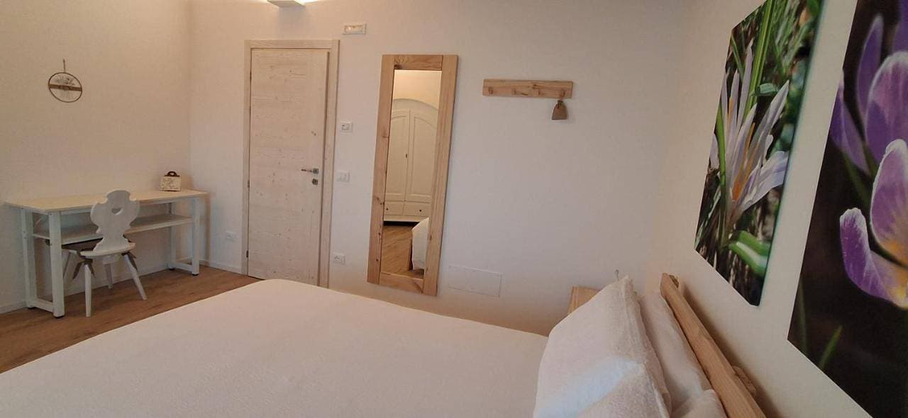 Foto 6 von 12: Double Room with Private Bathroom