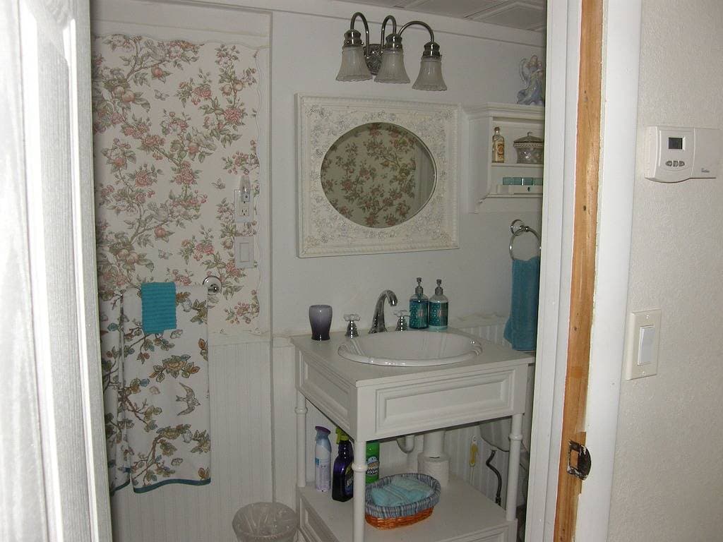 Foto 7 von 42: Ruhige Waterfront Cottage
